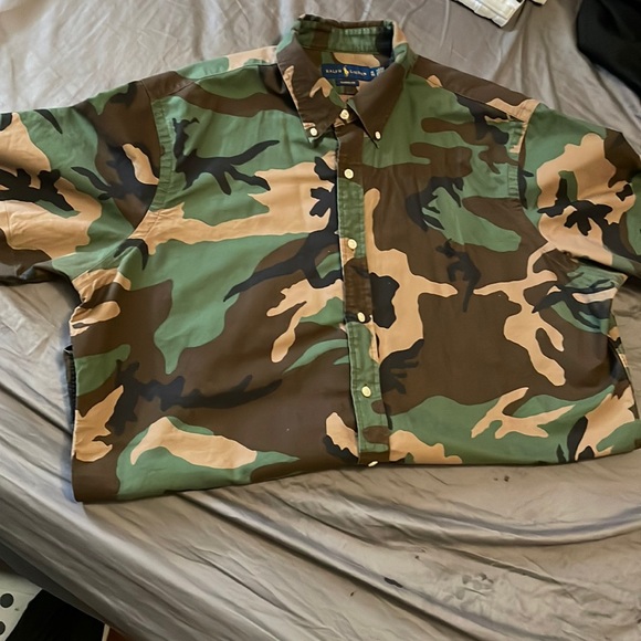 RALPH LAUREN POLO SHIRT - Picture 1 of 3